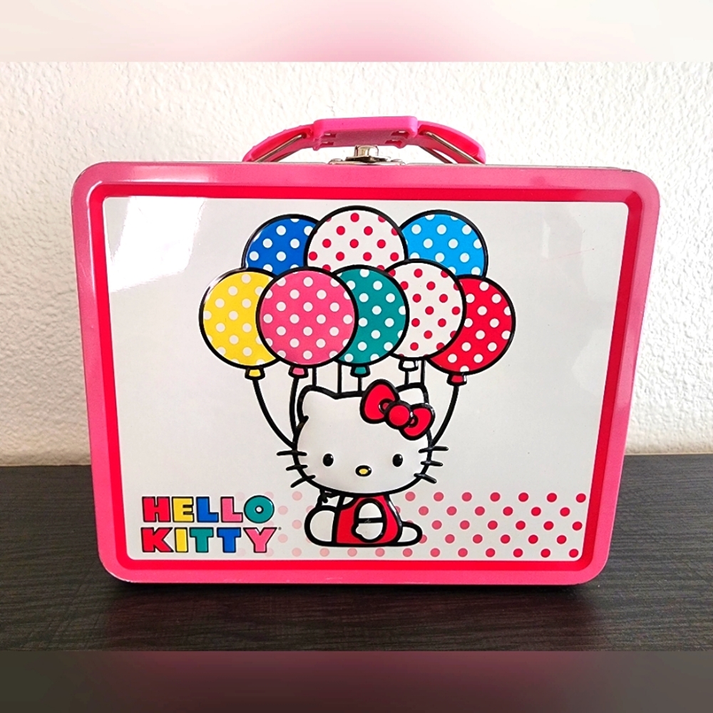Hello Kitty Lunch Tin
